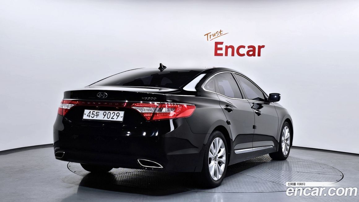 Hyundai Grandeur 2012