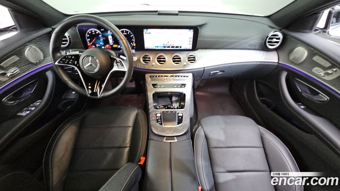 Mercedes-Benz E-Class 2022