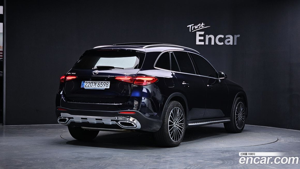 Mercedes-Benz GLC-Class 2024