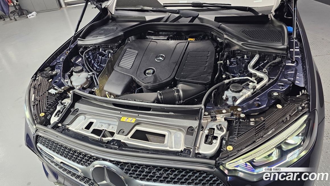 Mercedes-Benz GLC-Class 2024