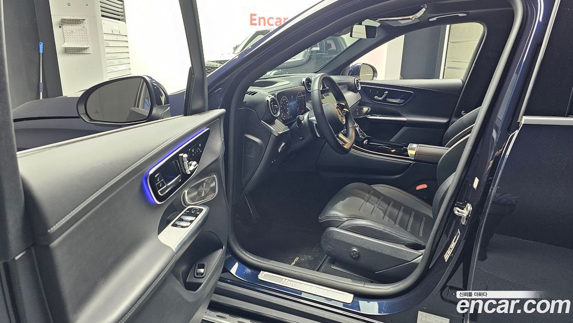 Mercedes-Benz GLC-Class 2024