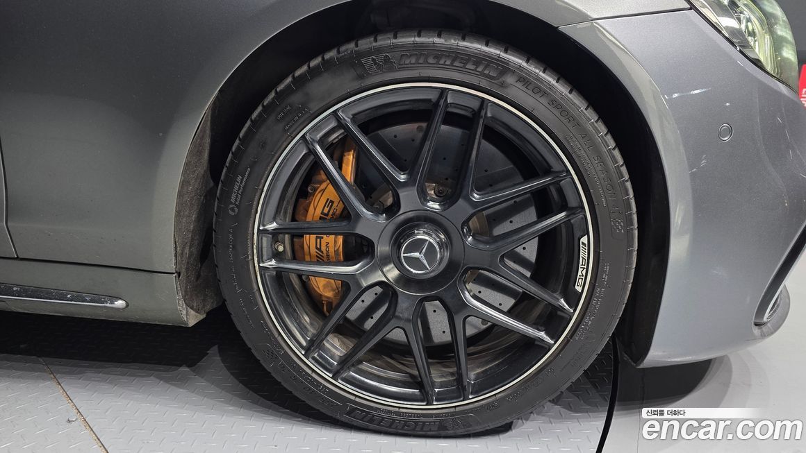 Mercedes-Benz S-Class 2020