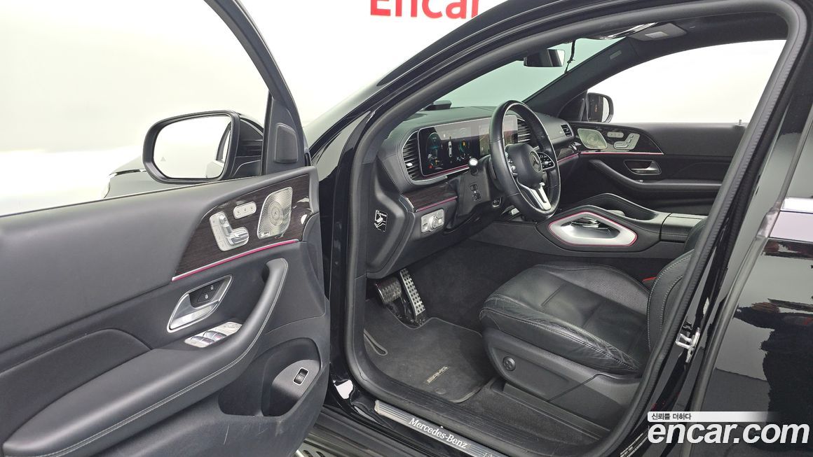 Mercedes-Benz GLE-Class 2021