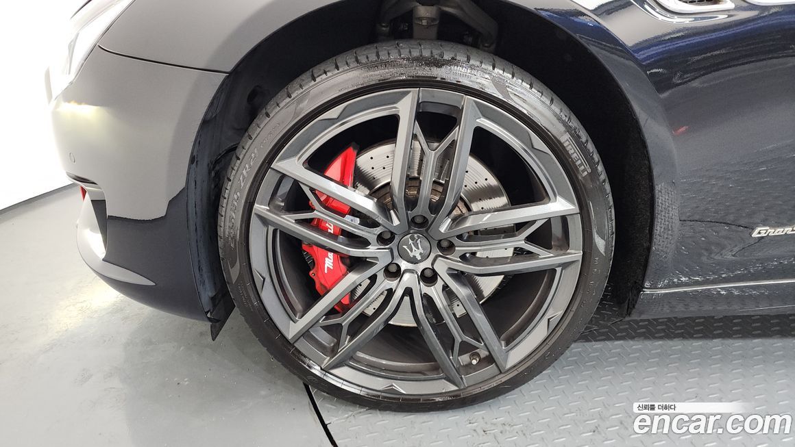 Maserati Quattroporte 2019