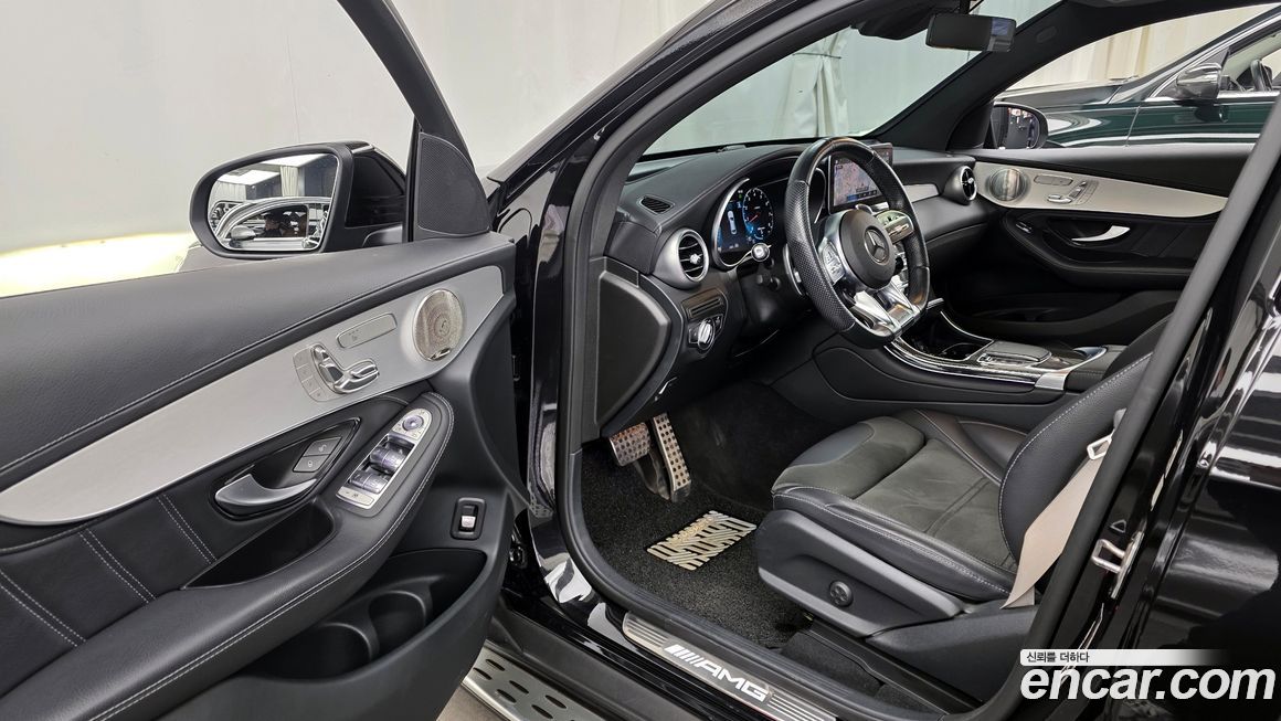 Mercedes-Benz GLC-Class 2021