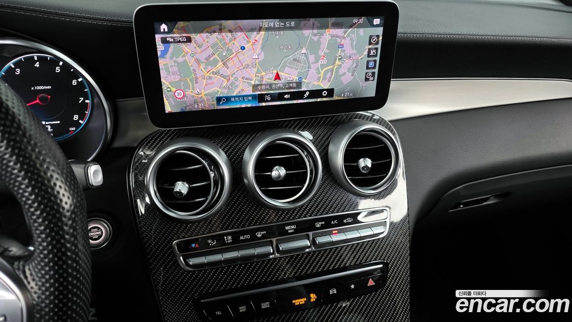 Mercedes-Benz GLC-Class 2021