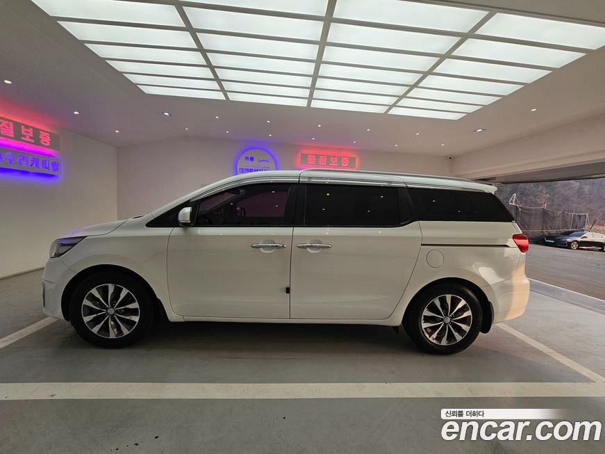 Kia Canival 2017