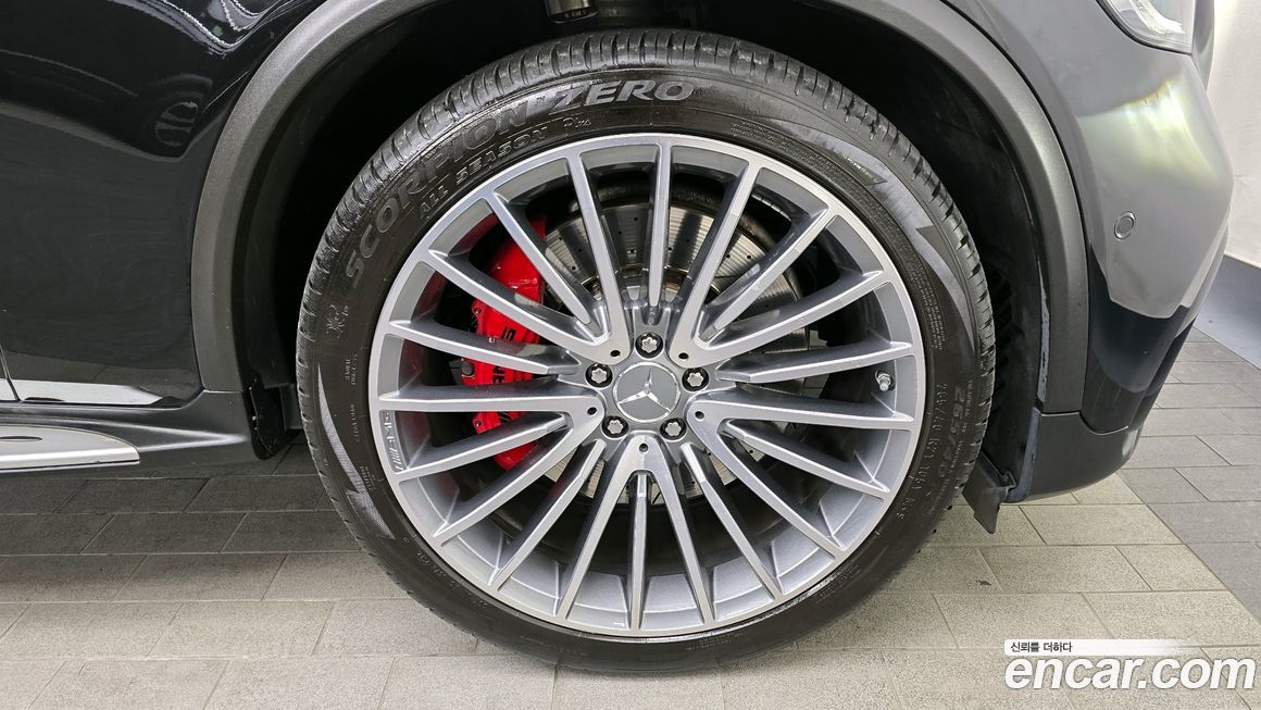 Mercedes-Benz GLC-Class 2021