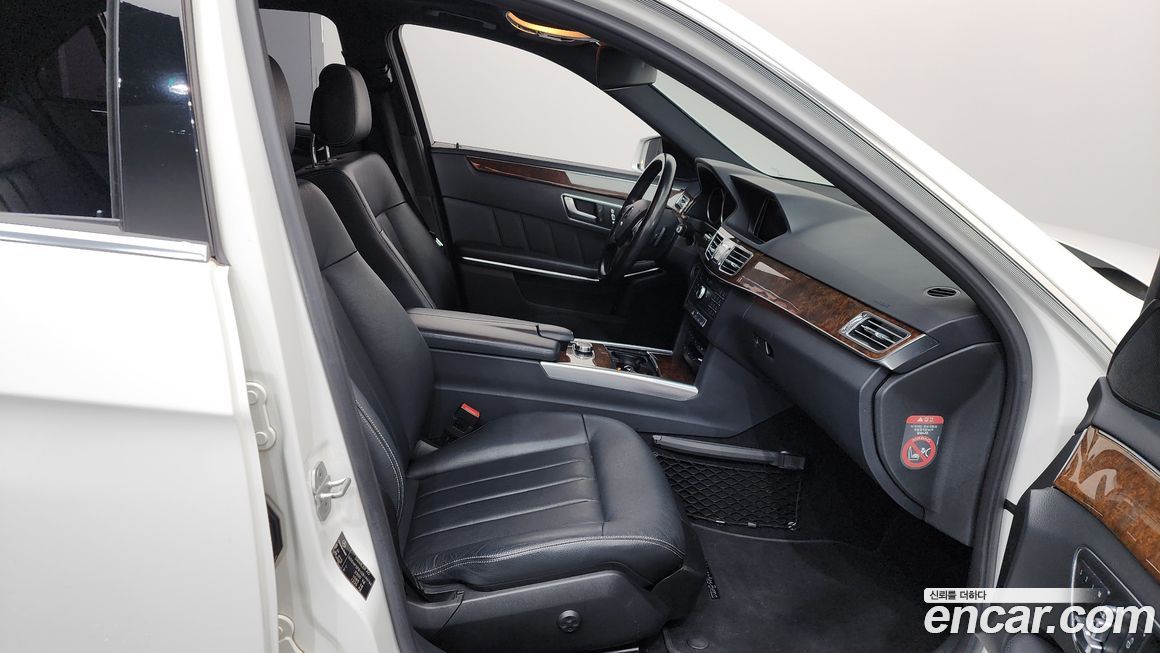 Mercedes-Benz E-Class 2016