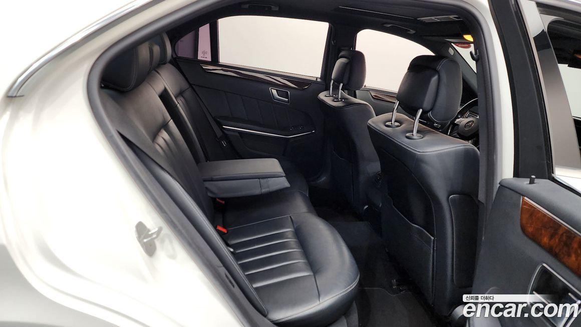 Mercedes-Benz E-Class 2016