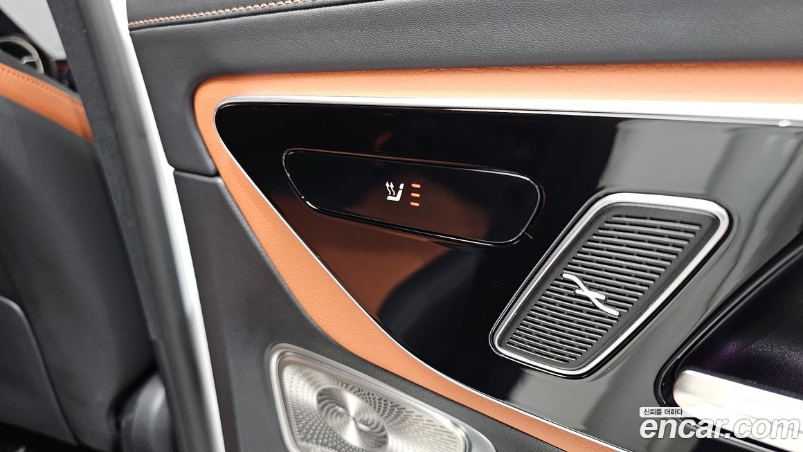 Mercedes-Benz GLC-Class 2024