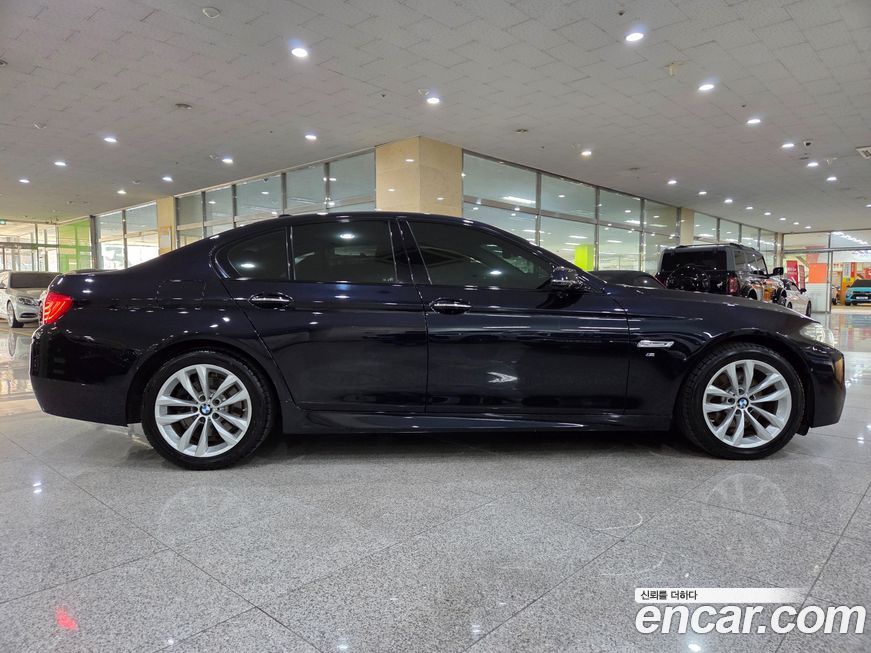 BMW 5-Series 2016