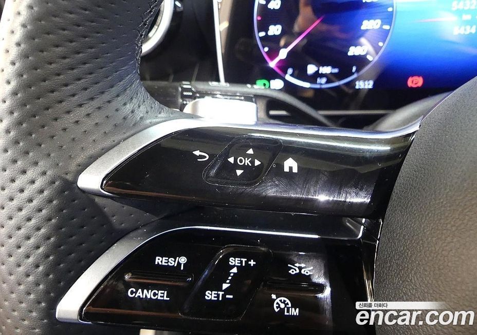 Mercedes-Benz GLC-Class 2024