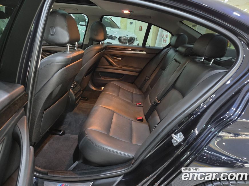 BMW 5-Series 2016