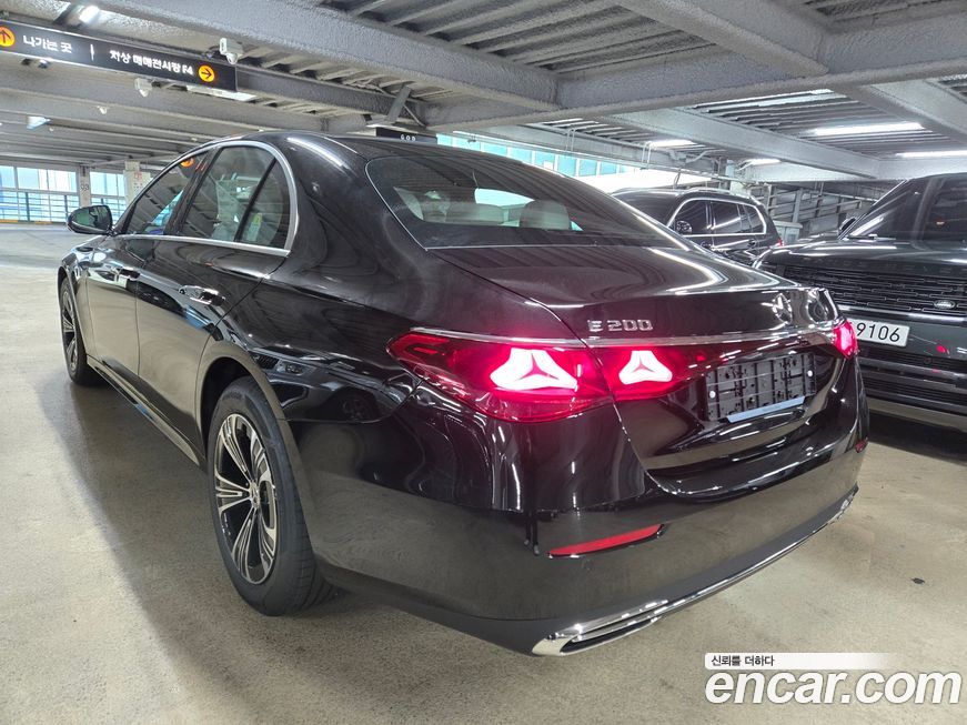 Mercedes-Benz E-Class 2026