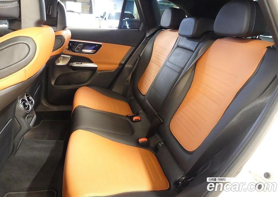 Mercedes-Benz GLC-Class 2024