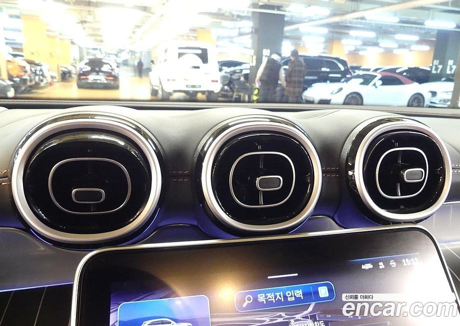 Mercedes-Benz GLC-Class 2024