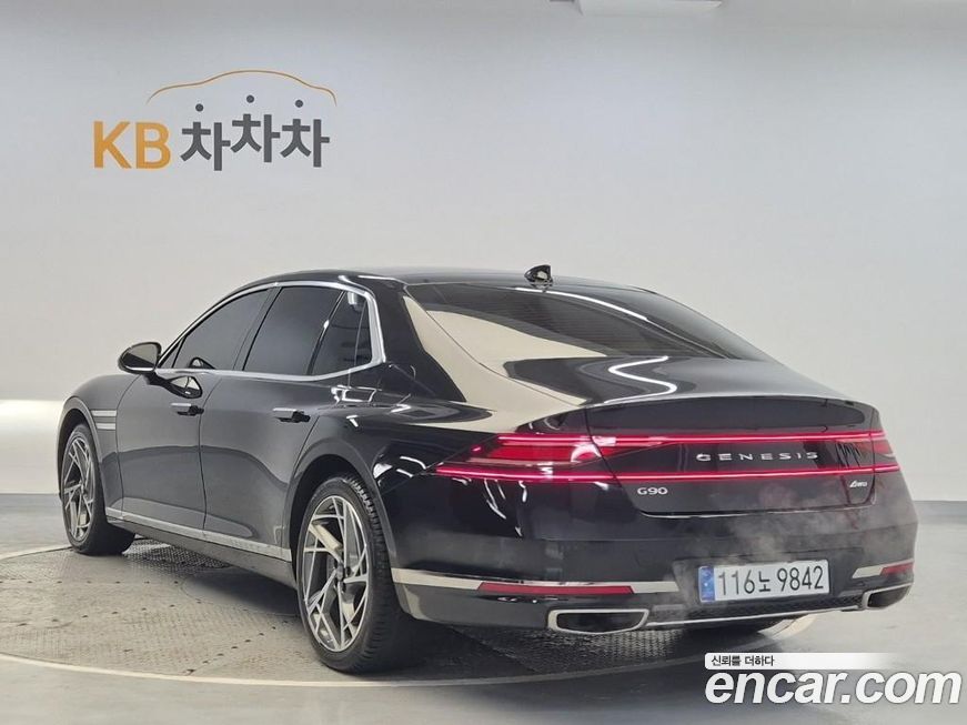 Genesis G90 2023