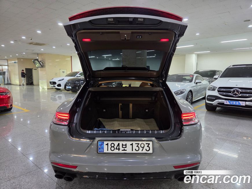 Porsche Panamera 2018