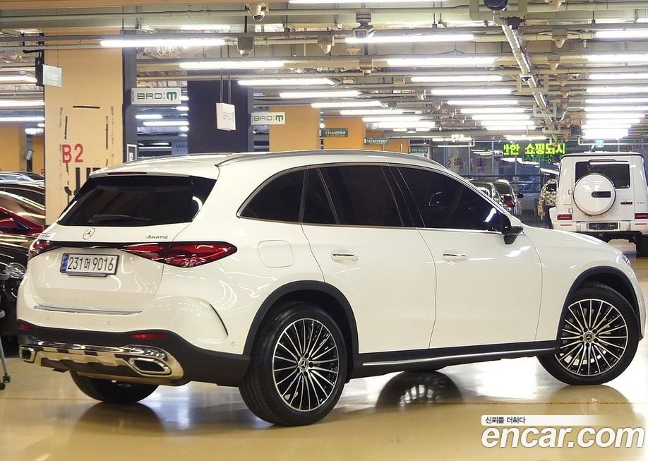 Mercedes-Benz GLC-Class 2024