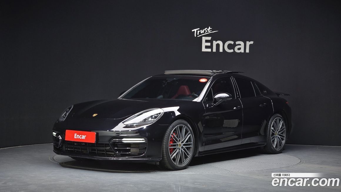 Porsche Panamera 2019