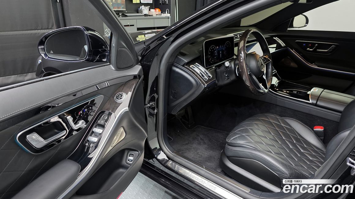 Mercedes-Benz S-Class 2021