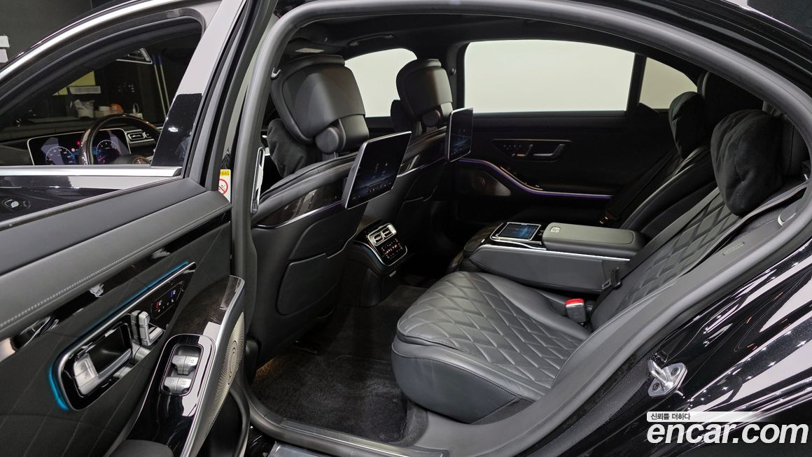 Mercedes-Benz S-Class 2021