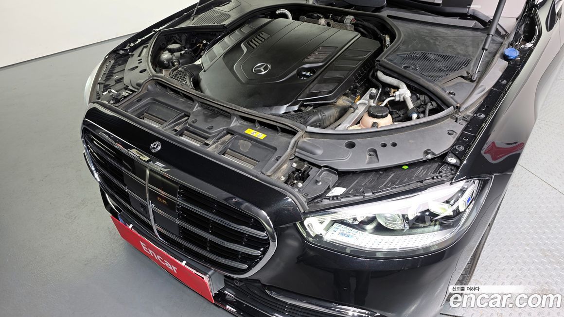 Mercedes-Benz S-Class 2021