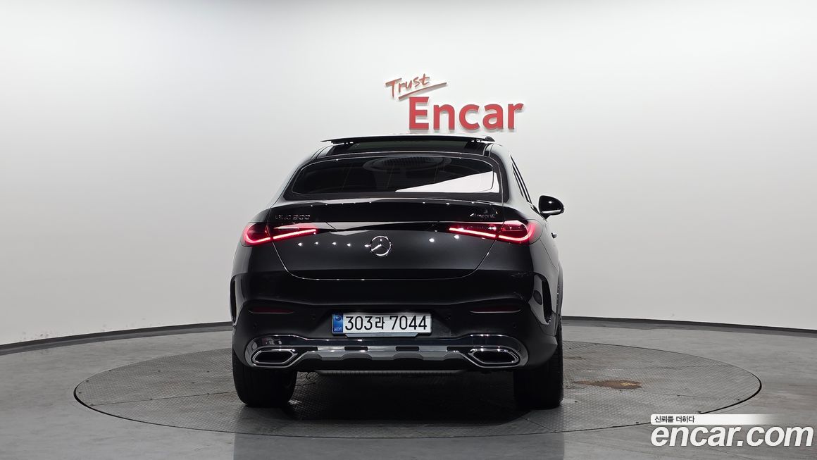 Mercedes-Benz GLC-Class 2025