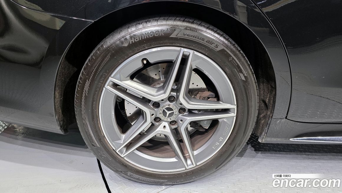 Mercedes-Benz S-Class 2022