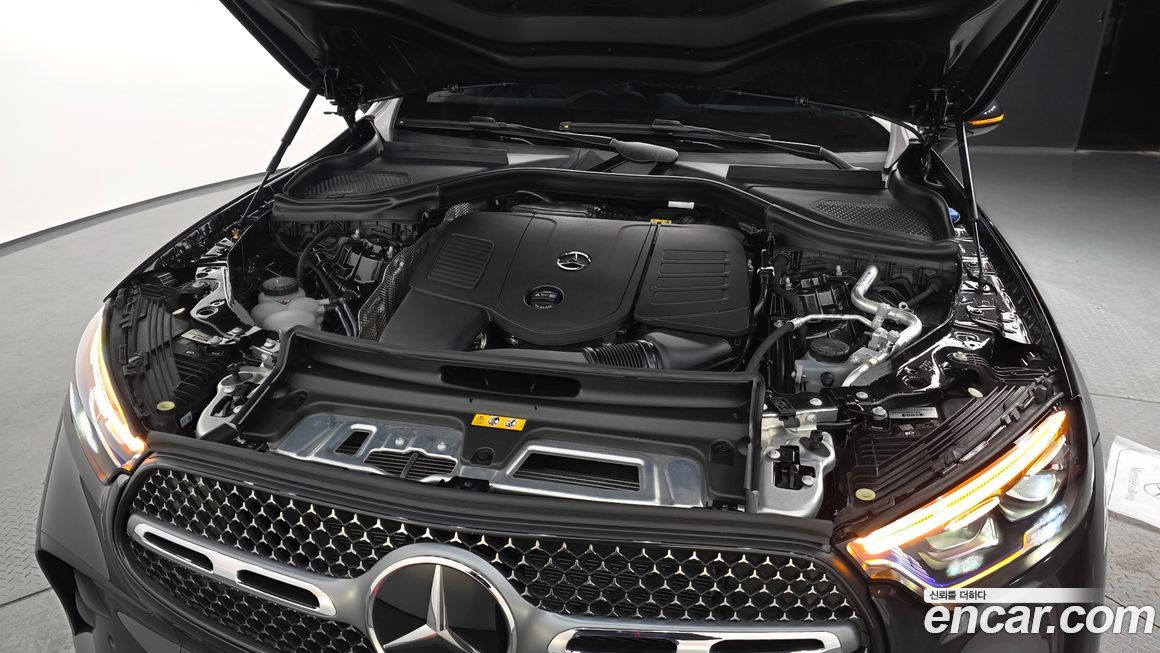 Mercedes-Benz GLC-Class 2025