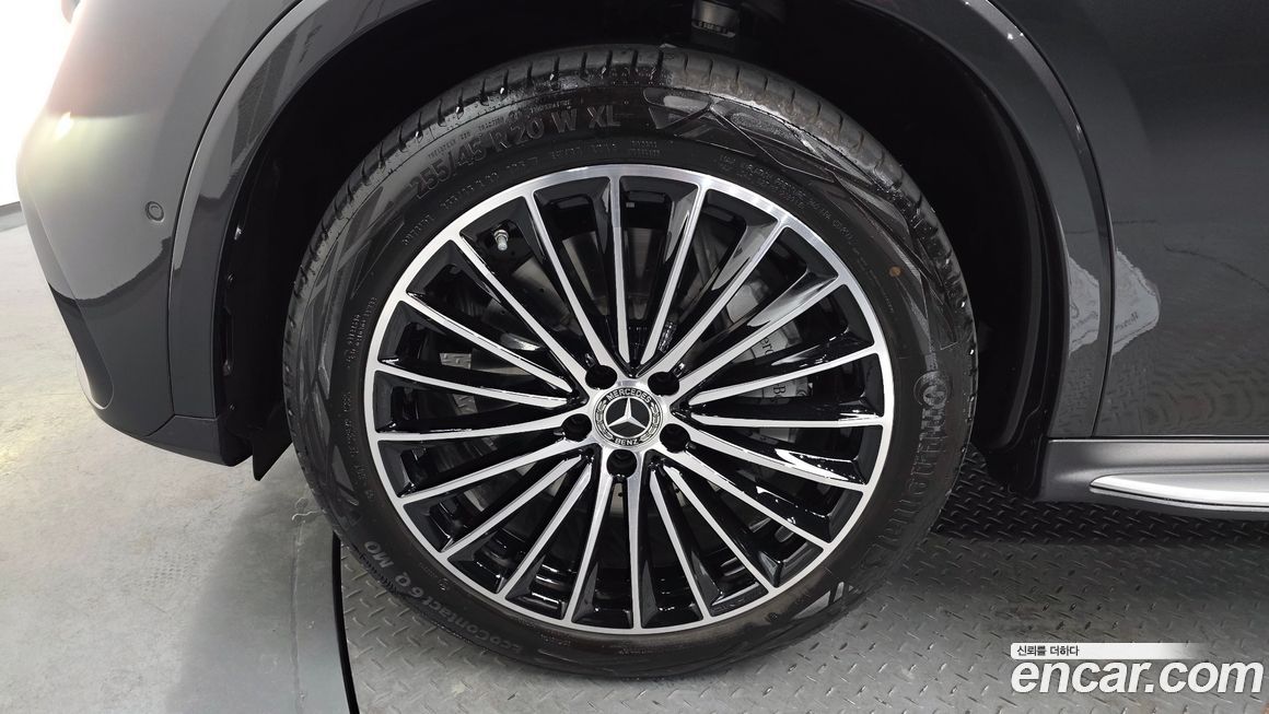 Mercedes-Benz GLC-Class 2025