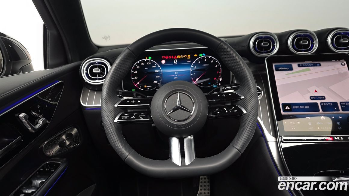 Mercedes-Benz GLC-Class 2025