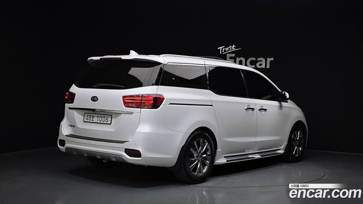 Kia Canival 2019