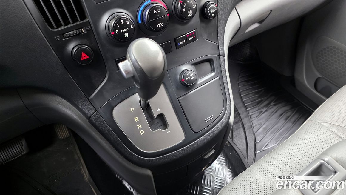 Hyundai Starex 2015