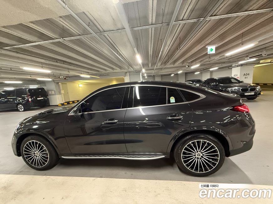 Mercedes-Benz GLC-Class 2025