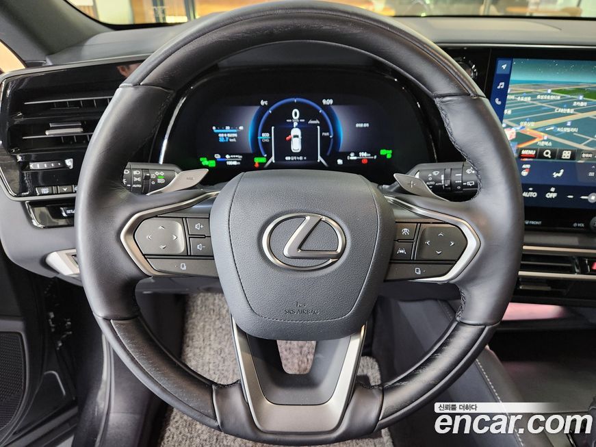 Lexus RX 2025