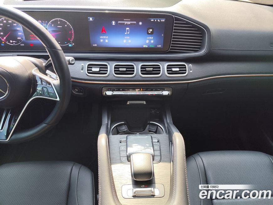 Mercedes-Benz GLE-Class 2023