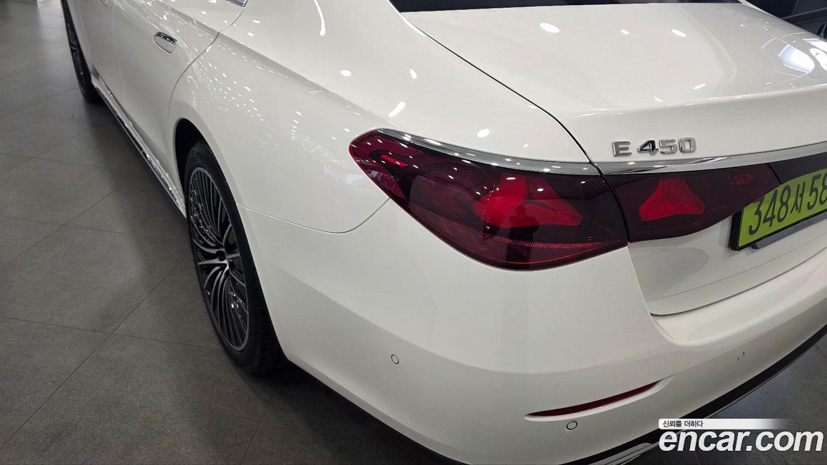 Mercedes-Benz E-Class 2025