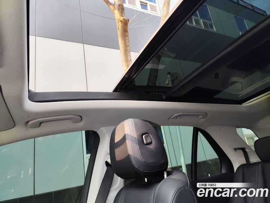 Mercedes-Benz GLE-Class 2023