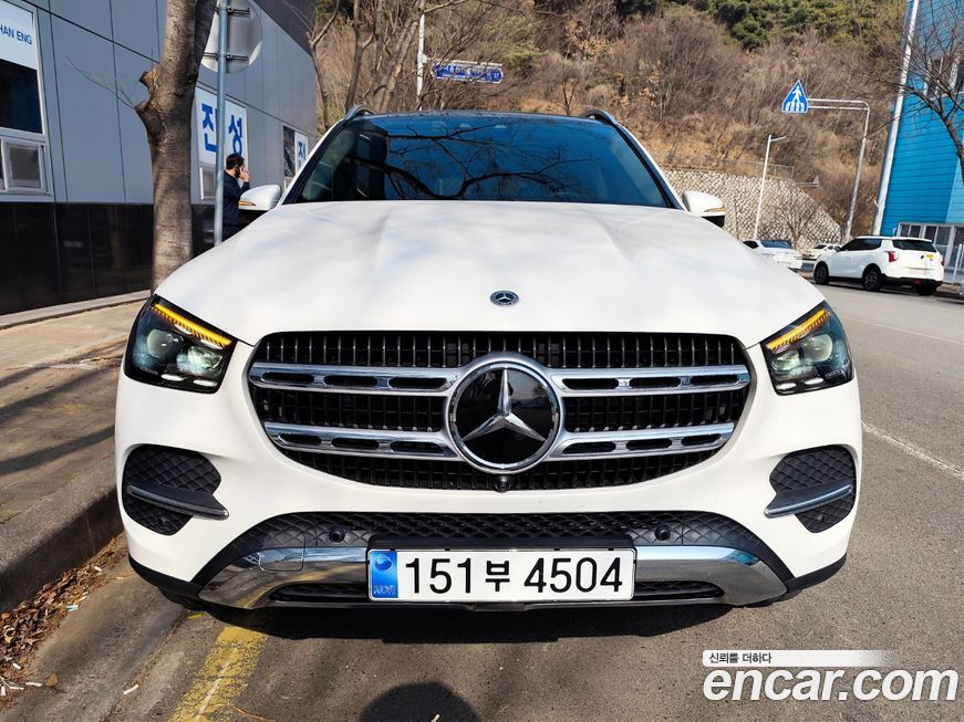 Mercedes-Benz GLE-Class 2023