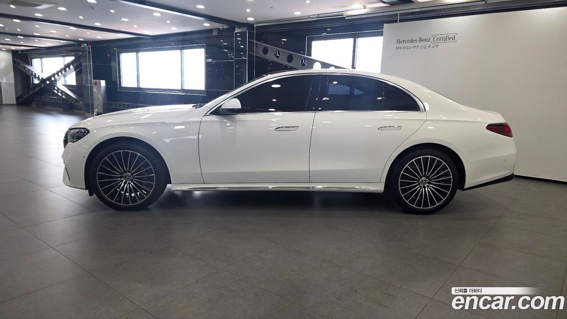 Mercedes-Benz E-Class 2025