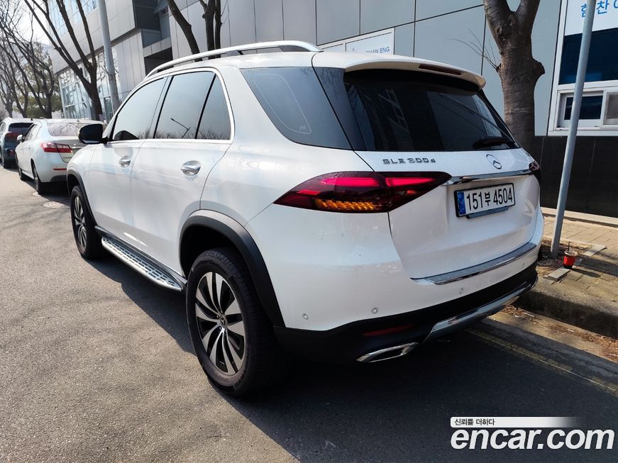 Mercedes-Benz GLE-Class 2023