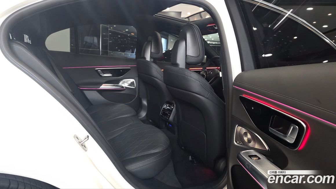 Mercedes-Benz E-Class 2025