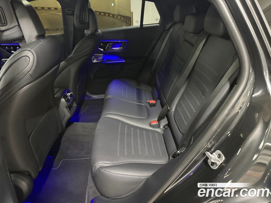 Mercedes-Benz GLC-Class 2025