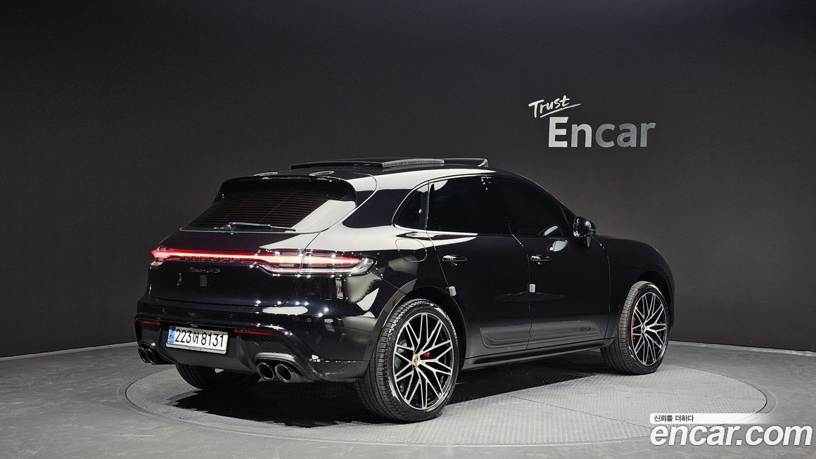 Porsche Macan 2024