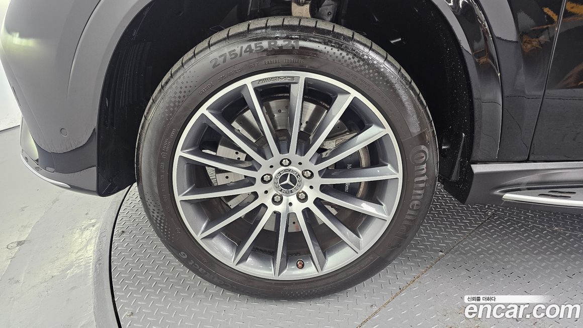 Mercedes-Benz GLE-Class 2023