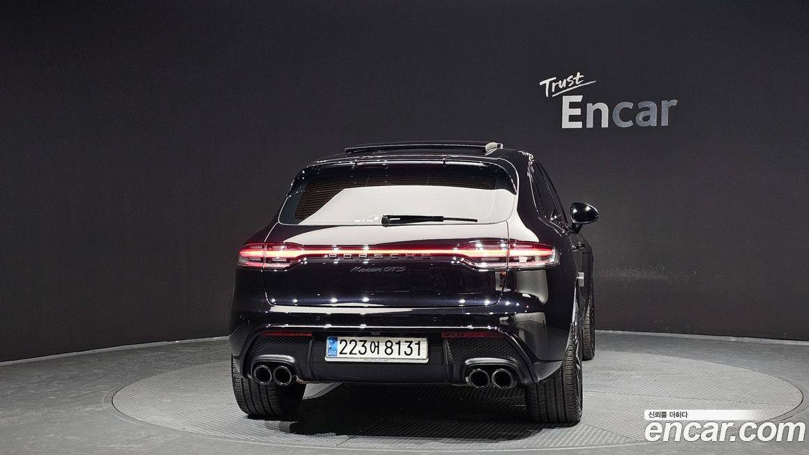 Porsche Macan 2024