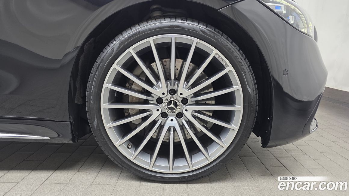 Mercedes-Benz S-Class 2023