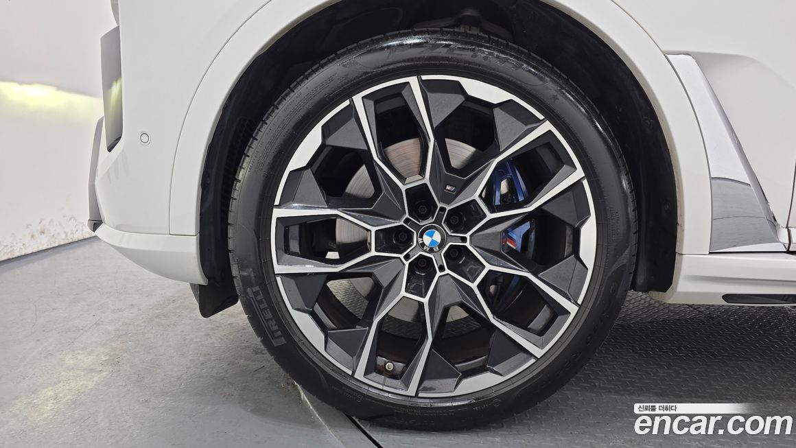 BMW X7 2024
